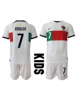 Portugal Cristiano Ronaldo #7 Replika Borta Kläder Barn VM 2022 Kortärmad (+ byxor)